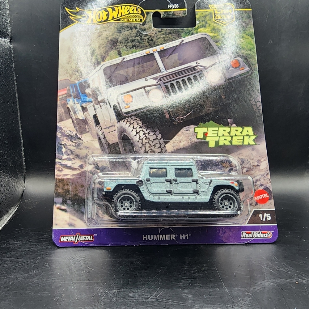 Hot Wheels Terra Trek HUMMER H1 Diecast Car